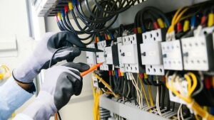 Fall Electrical Safety Tips: Your Complete Seasonal Maintenance Guide